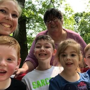 Meet your Posher, Kay